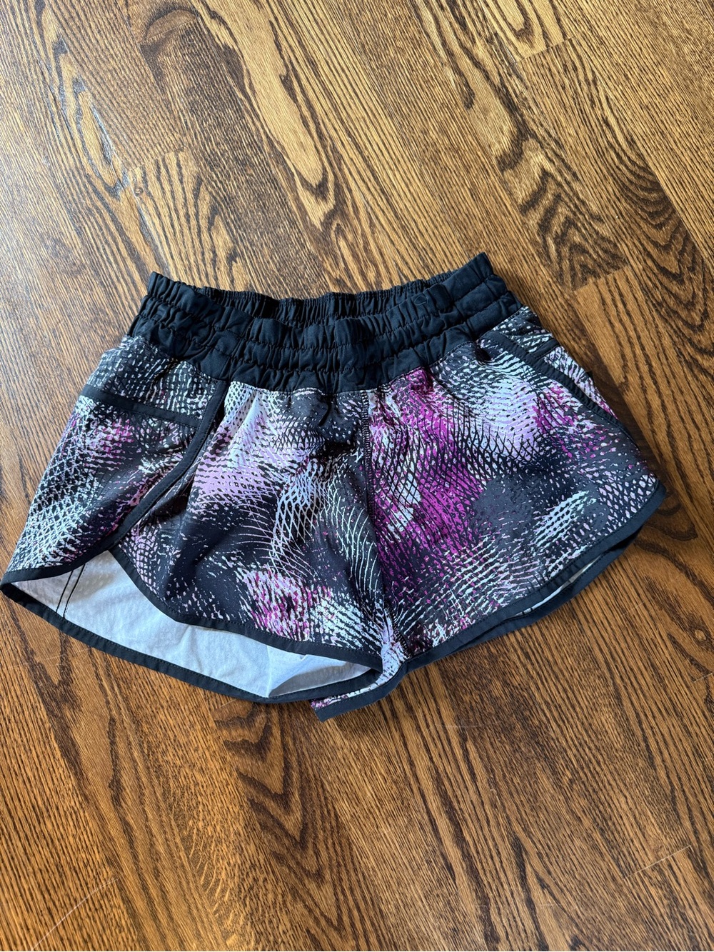 lululemon athletica Seawheeze short size 6